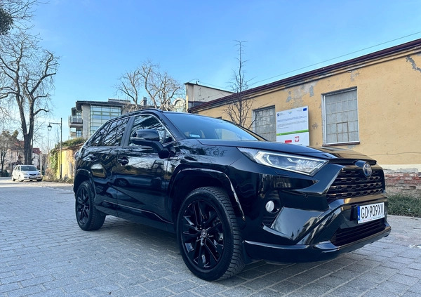 Toyota RAV4 cena 163000 przebieg: 68000, rok produkcji 2021 z Sopot małe 301